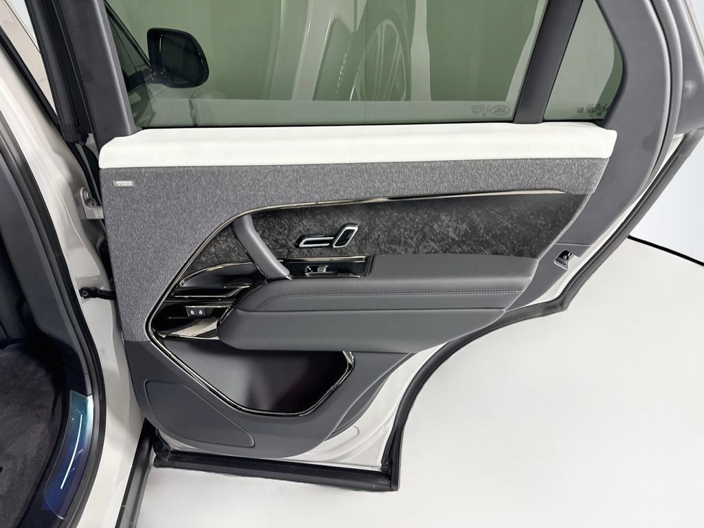 New 2026 Land Rover Range Rover Sport Dynamic SE AWD/4WD image 29