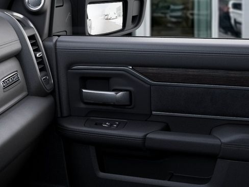 New 2026 RAM 3500 Laramie AWD/4WD image 25