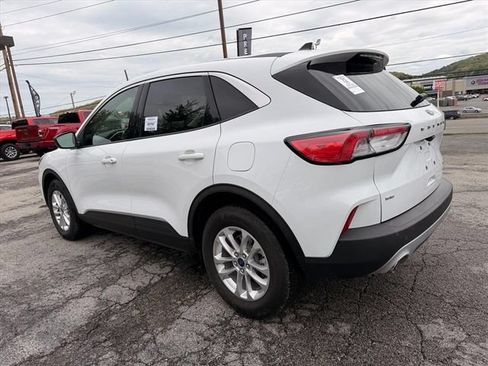 Used 2022 Ford Escape SE w/ Cold Weather Package AWD/4WD image 7