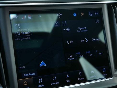 Used 2022 Maserati Levante Trofeo image 23