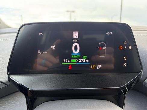 Used 2024 Volkswagen ID.4 Pro AWD/4WD image 11