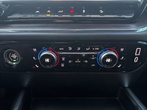 Used 2023 GMC Sierra 1500 SLT w/ SLT Premium Package image 19