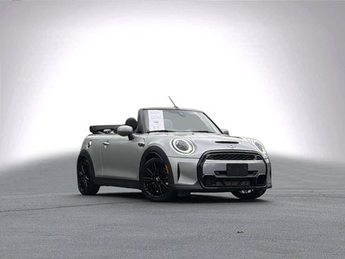 Used 2024 MINI Cooper S FWD image 2