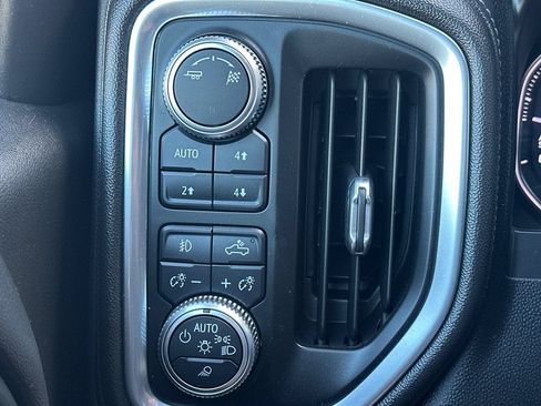 Used 2019 GMC Sierra 1500 SLT w/ SLT Premium Plus Package AWD/4WD image 28