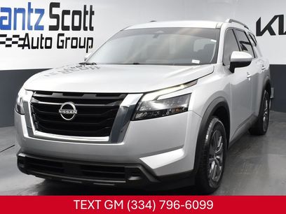 Used 2024 Nissan Pathfinder SV
