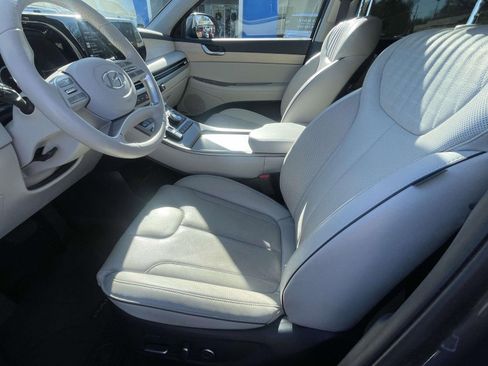 Used 2025 Hyundai Palisade Limited image 12