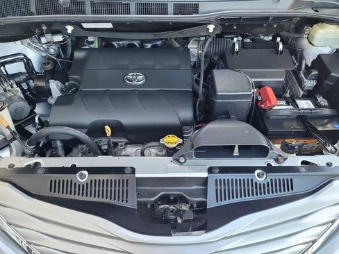 Used 2015 Toyota Sienna Limited Premium AWD/4WD image 20