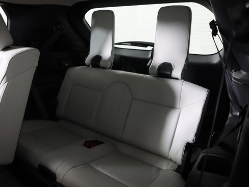 New 2025 Mitsubishi Outlander SEL image 37