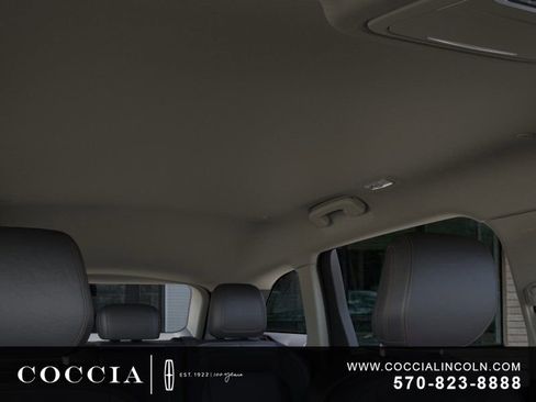 New 2026 Lincoln Nautilus Premier AWD/4WD image 22