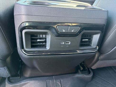 Used 2024 Chevrolet Silverado 1500 ZR2 w/ Technology Package image 10