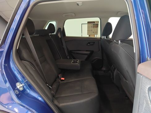 Used 2023 Nissan Rogue S AWD/4WD image 26