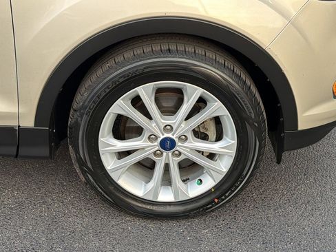 Used 2017 Ford Escape S image 38