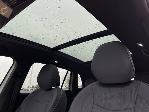 New 2026 Volkswagen Tiguan SE R-Line image 15