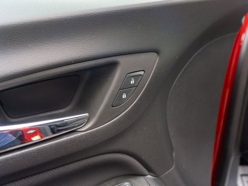 Used 2022 Chevrolet Equinox RS w/ LPO, Floor Liner Package image 18