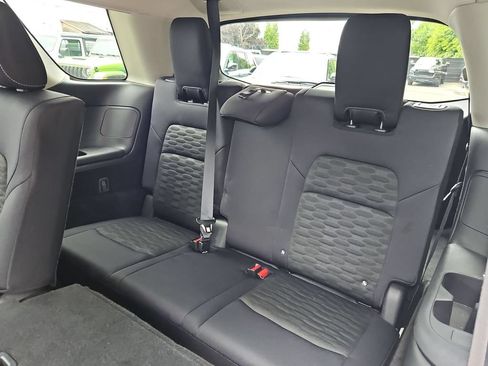 Used 2025 Nissan Pathfinder S AWD/4WD image 29