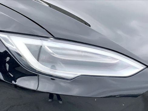 Used 2018 Tesla Model S P100D image 24