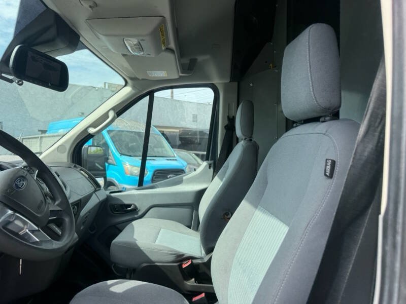 Used 2019 Ford Transit 250 148 High Roof Extended RWD image 13