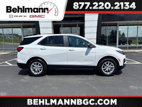 Used 2023 Chevrolet Equinox LS w/ LS Convenience Package image 1
