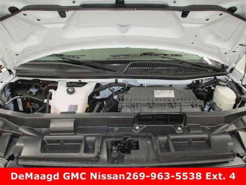 New 2025 GMC Savana 3500 image 10