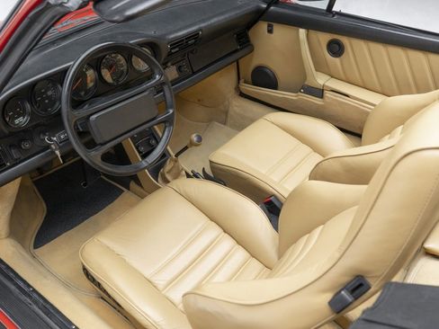 Used 1987 Porsche 911 Carrera image 2