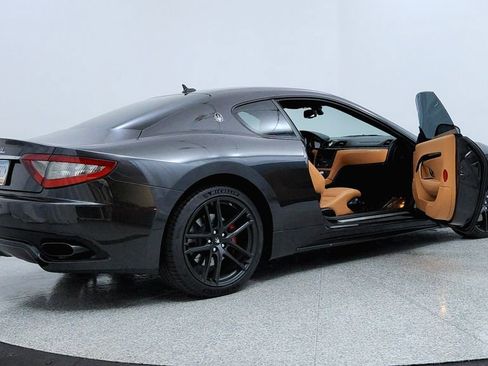 Used 2017 Maserati GranTurismo Sport image 11