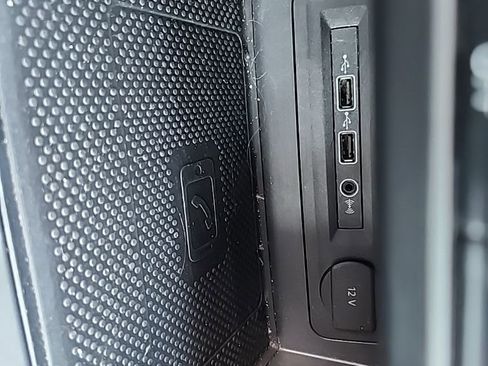 Used 2021 Volkswagen Atlas SE image 30