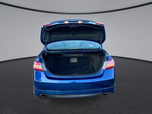Used 2011 Toyota Camry SE w/ SE Extra-Value Pkg #1 FWD image 29