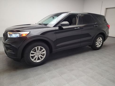 Used 2021 Ford Explorer 2WD image 2