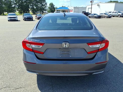 Used 2018 Honda Accord LX image 4