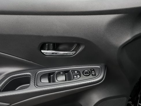 Used 2025 Nissan Versa SV w/ Trunk Package FWD image 11