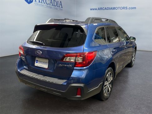 Used 2019 Subaru Outback 2.5i Limited image 5