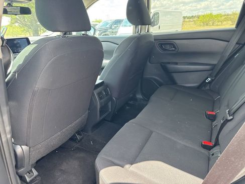 Used 2024 Nissan Rogue S image 13