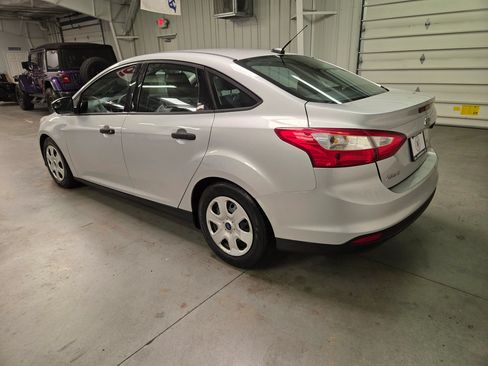Used 2014 Ford Focus S FWD image 4