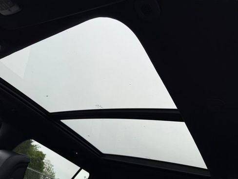 New 2025 Jeep Wagoneer Base w/ Premium Group I image 16