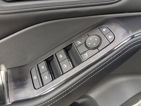 New 2026 Nissan Rogue SV AWD/4WD image 14