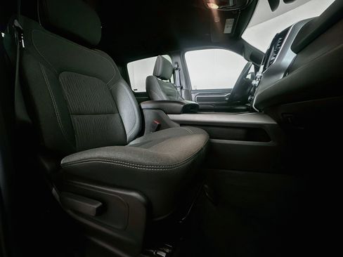 Used 2024 RAM 1500 Big Horn AWD/4WD image 29