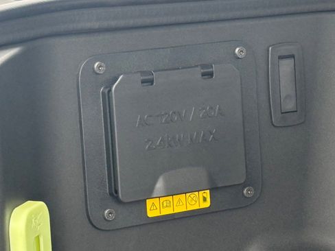 New 2025 Ford F150 Lightning Flash image 21