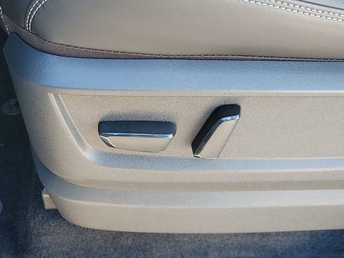 New 2026 Nissan Armada SV image 31