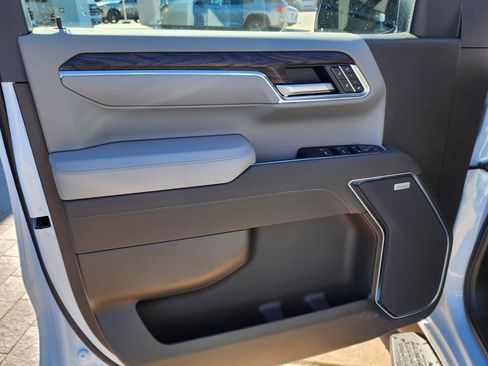New 2026 GMC Sierra 1500 SLT w/ SLT Premium Plus Package image 14