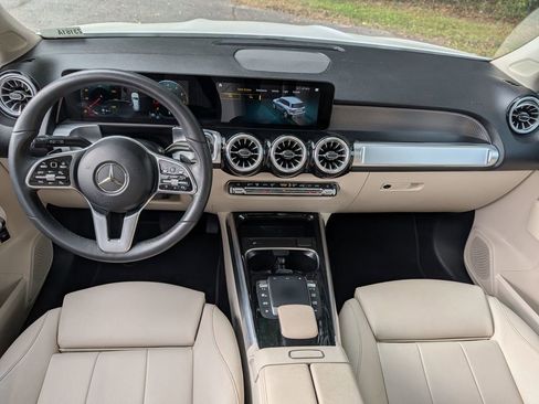 Used 2022 Mercedes-Benz GLB 250 image 28