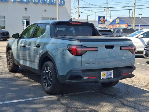 Used 2023 Hyundai Santa Cruz SE AWD/4WD image 3