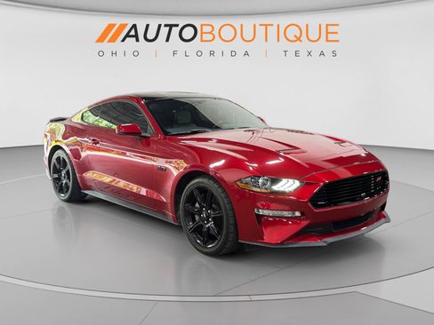 Used 2020 Ford Mustang GT Premium w/ Black Accent Package RWD image 8