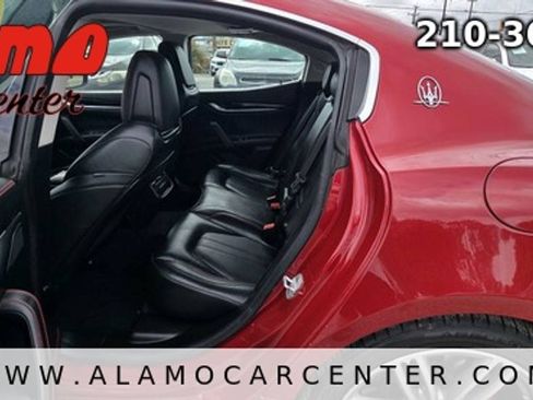 Used 2017 Maserati Ghibli S Q4 AWD/4WD image 25