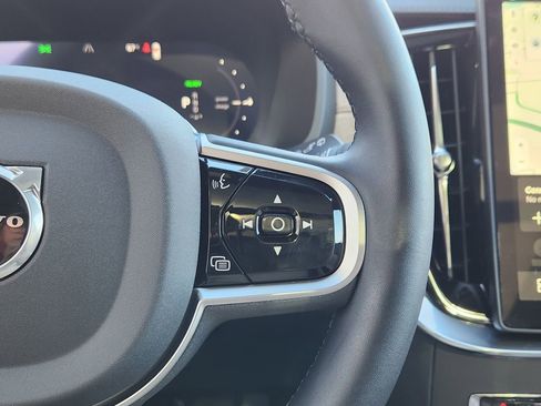 New 2026 Volvo XC90 T8 Plus w/ Protection Package Premier image 18