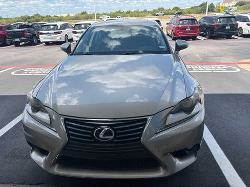 Used 2014 Lexus IS 250 RWD image 2
