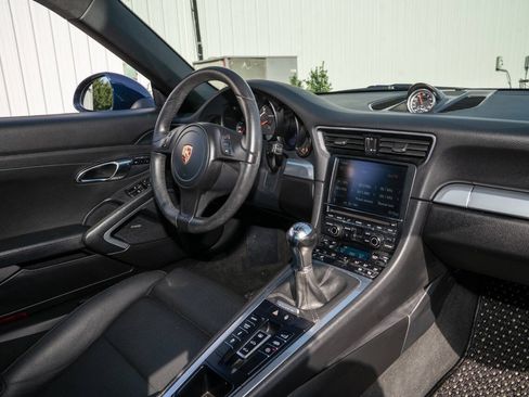Used 2013 Porsche 911 GT3 RS image 19