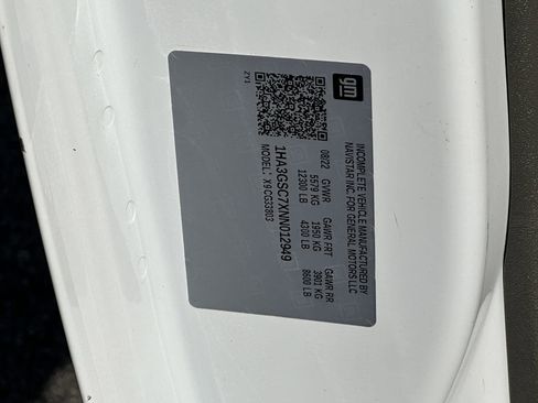 Used 2022 Chevrolet Express 3500 w/ Power Convenience Package image 30