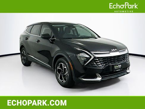 Used 2023 Kia Sportage LX image 1
