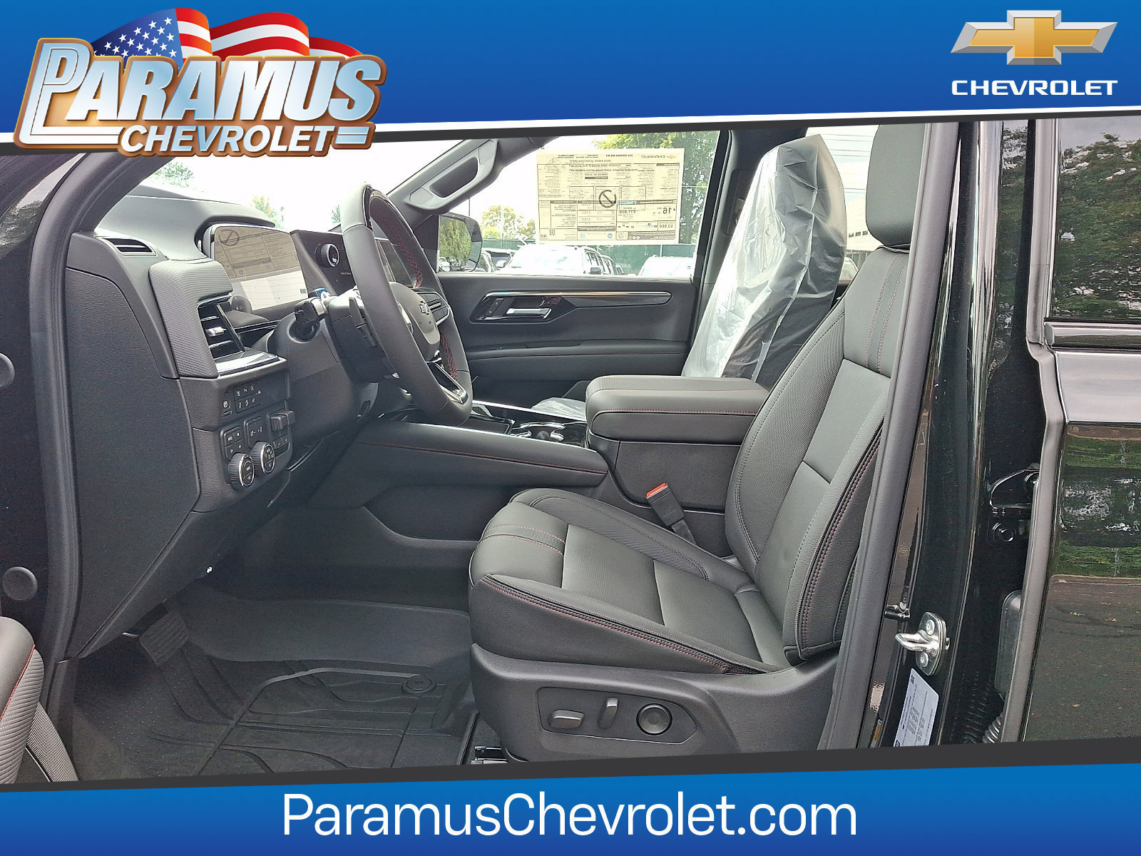New 2026 Chevrolet Suburban RST w/ Advanced Technology Package AWD/4WD image 9