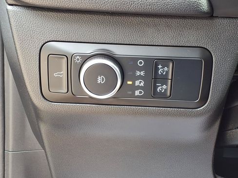 Used 2025 Ford Escape Platinum AWD/4WD image 16